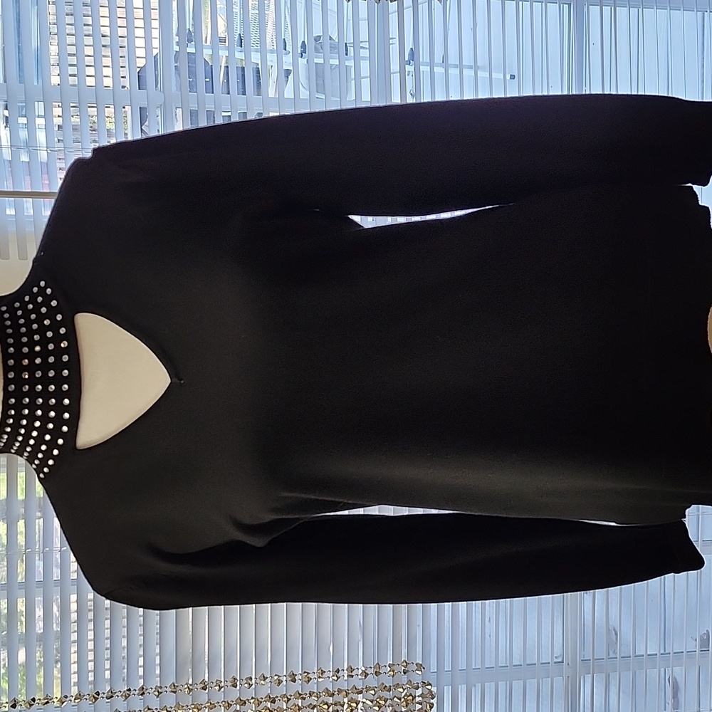 Cable & Gauge Black Knit Top - Picture 1 of 4